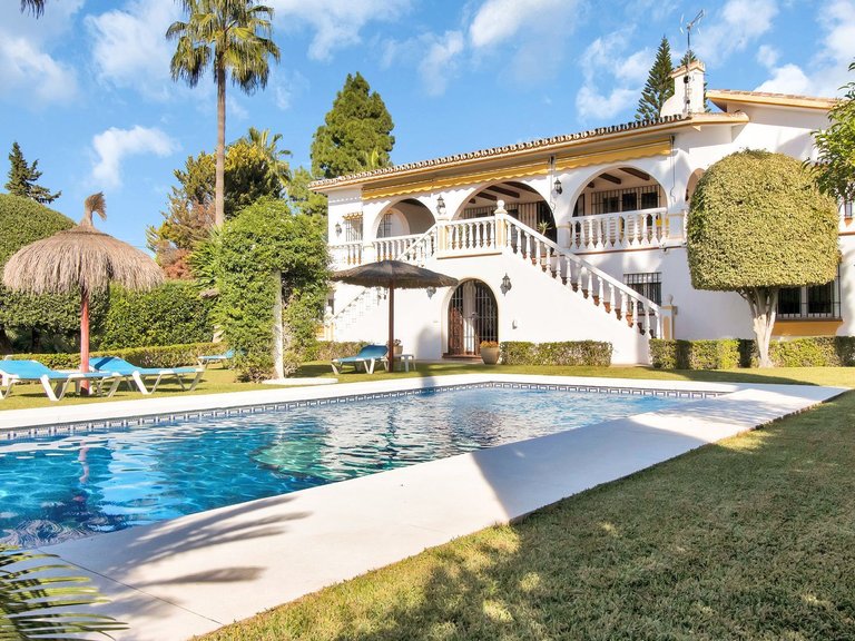Detached Villa in San Pedro de Alcántara 3
