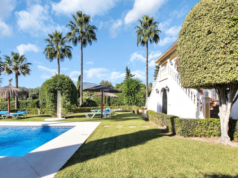 Detached Villa in San Pedro de Alcántara 37