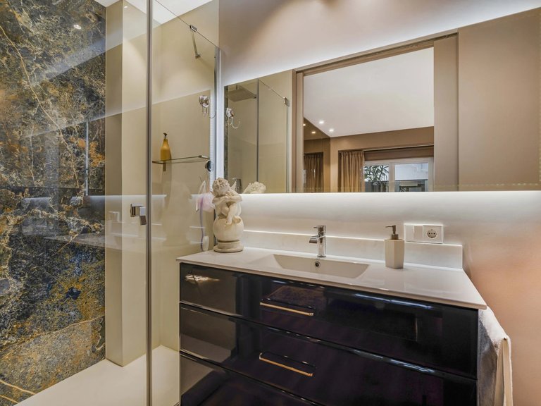 Apartment for Sale in Marbella, Malaga 23