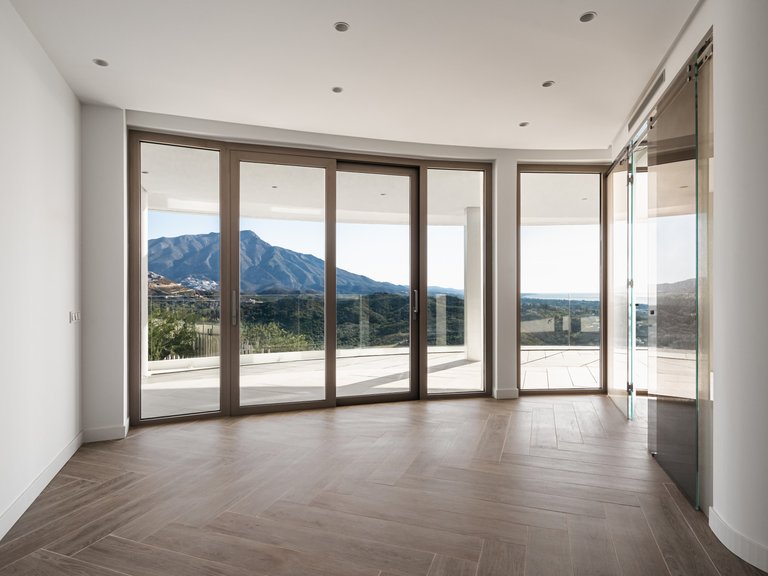 Apartment for Sale in Benahavis, Malaga 4