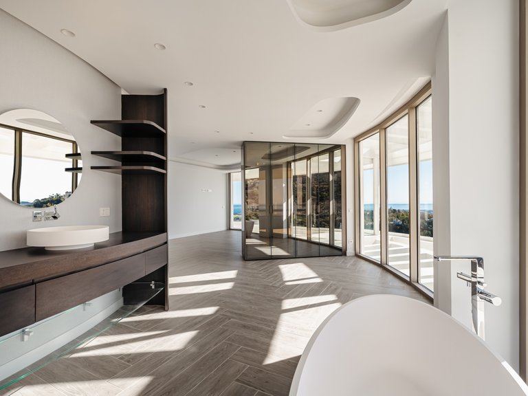 Apartment for Sale in Benahavis, Malaga 5