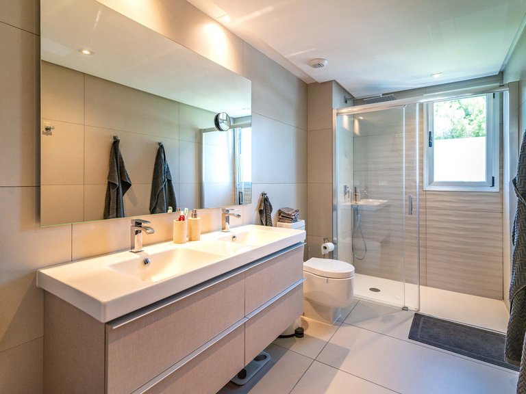 Apartment for Sale in Marbella, Malaga 27