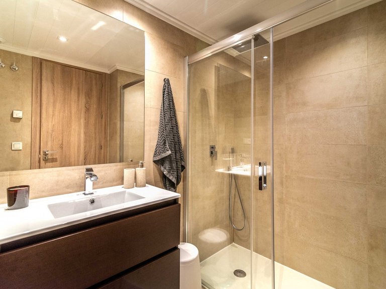 Apartment for Sale in Marbella, Malaga 37