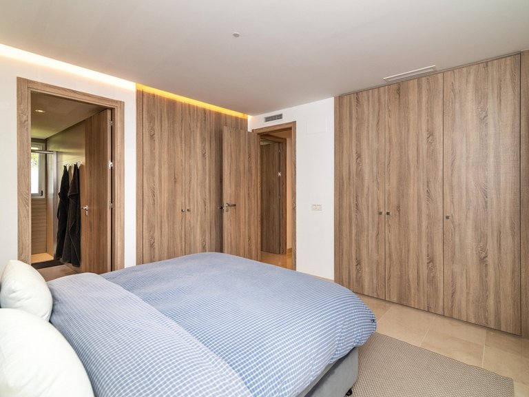 Apartment for Sale in Marbella, Malaga 25