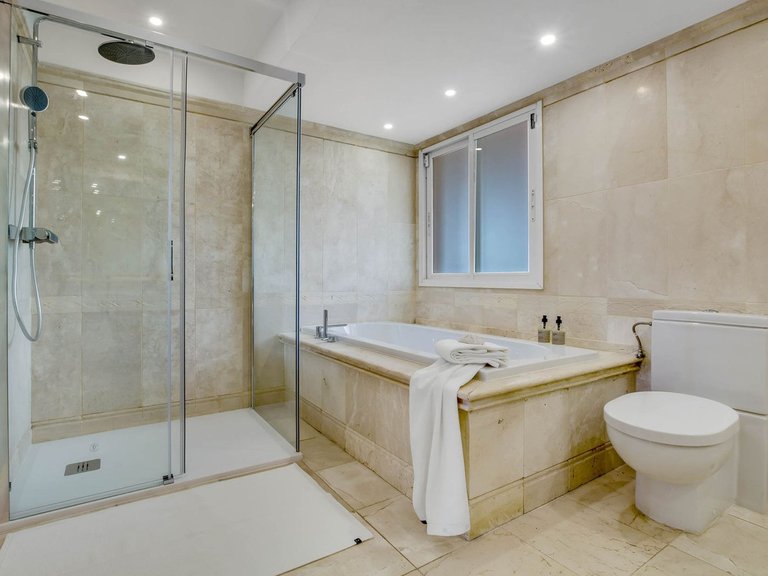 Town House for Sale in Marbella, Malaga 23