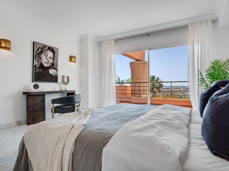 Town House for Sale in Marbella, Malaga 20