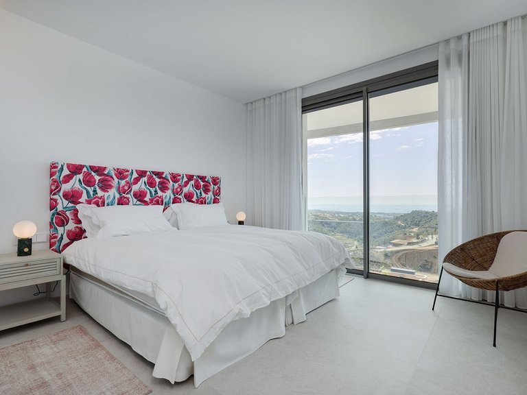 Apartment for Sale in Benahavis, Malaga 35