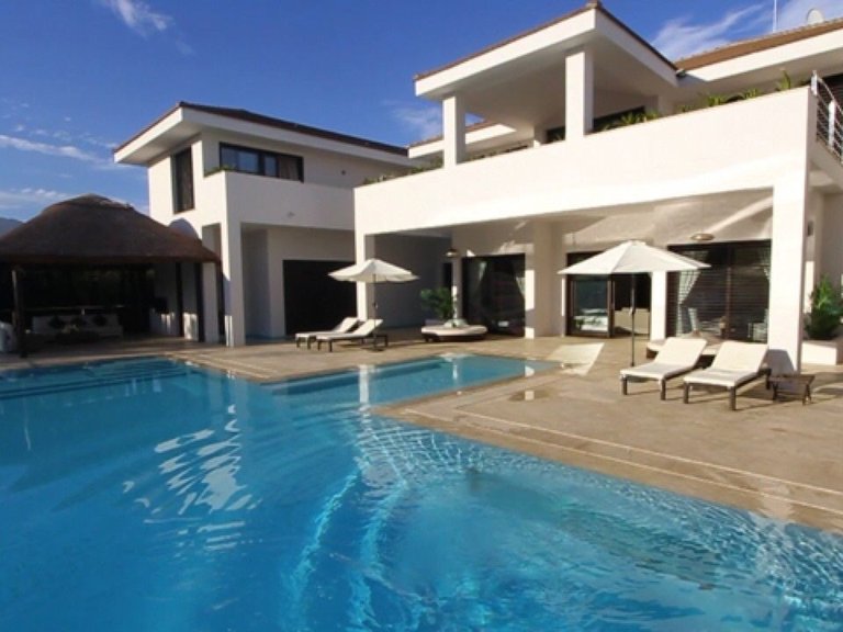 Chalet Independiente en Guadalmina Baja 3