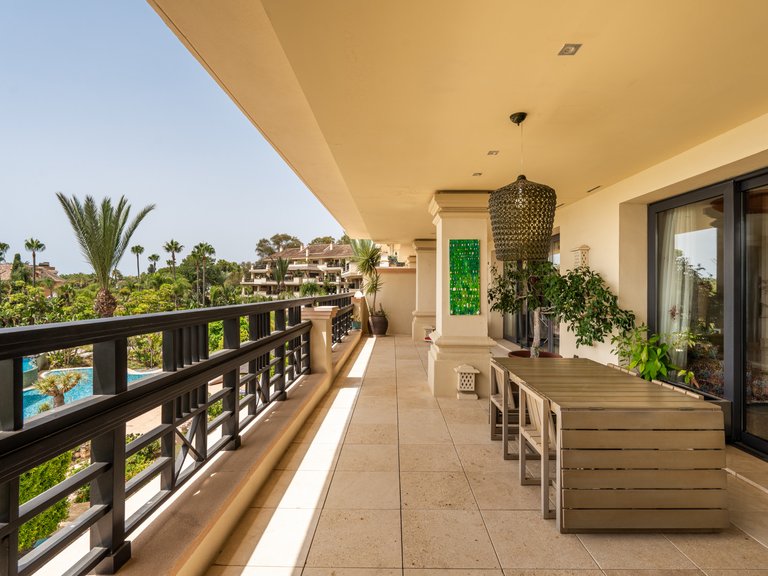 Apartment for Sale in Marbella - Puerto Banus Malaga 1