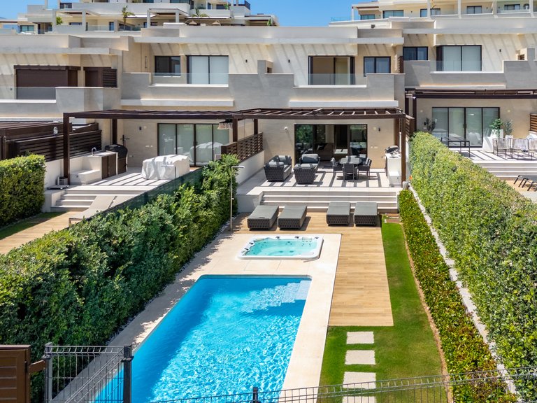 Town House for Sale in Estepona Malaga 41