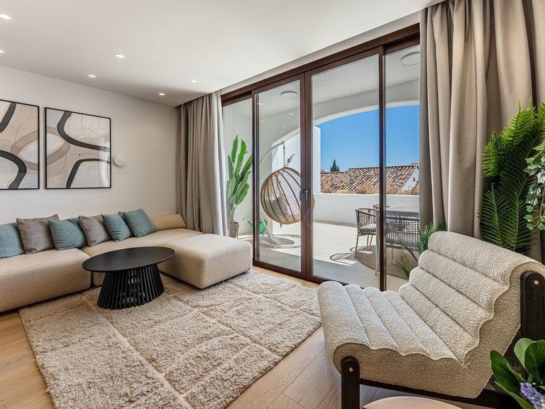 Town House for Sale in Benahavis Malaga 6