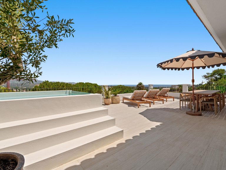 Villa for Sale in Nueva Andalucia Malaga 3