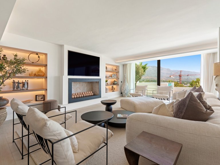 Villa for Sale in Nueva Andalucia Malaga 11