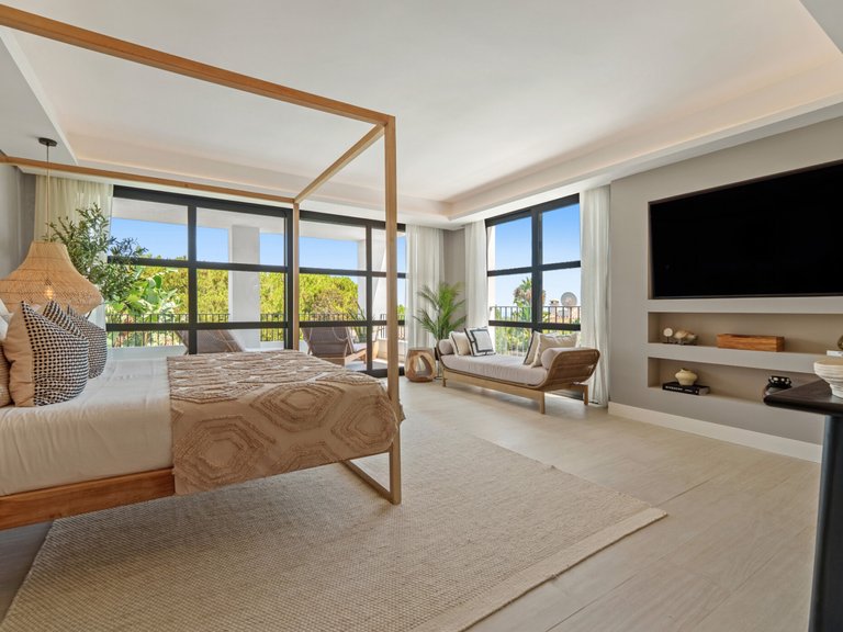 Villa for Sale in Nueva Andalucia Malaga 20