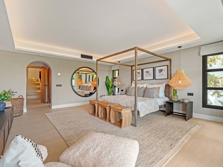 Villa for Sale in Nueva Andalucia Malaga 21