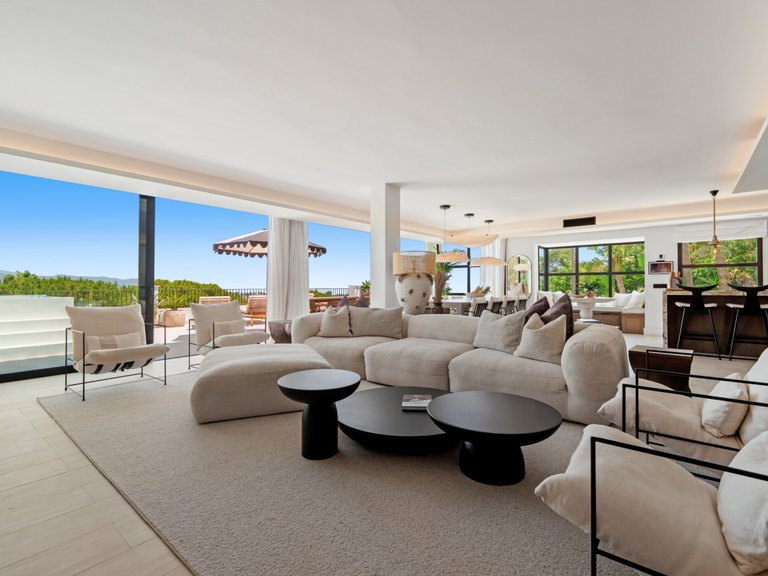 Villa for Sale in Nueva Andalucia Malaga 10