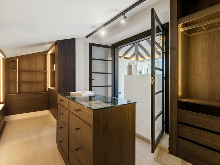 Villa for Sale in Nueva Andalucia Malaga 17