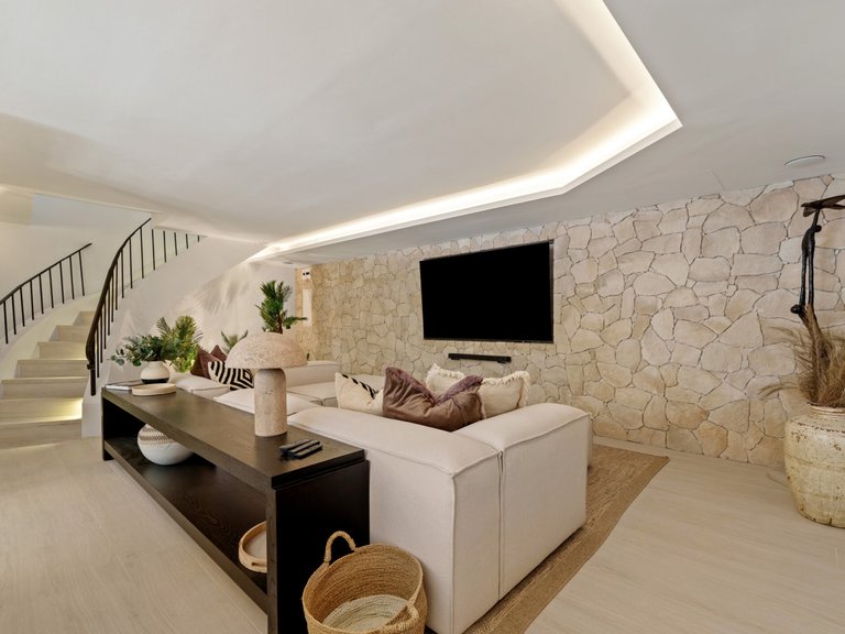 Villa for Sale in Nueva Andalucia Malaga 26