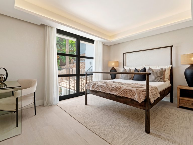 Villa for Sale in Nueva Andalucia Malaga 25