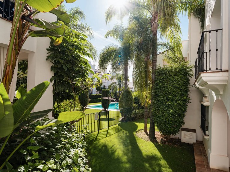 Apartment for Sale in Marbella Golden Mile Malaga 13