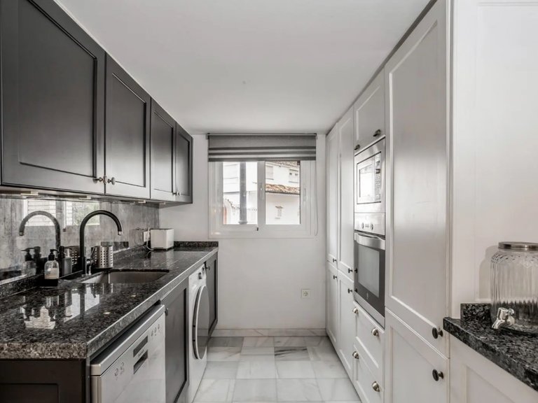 Town House for Sale in Nueva Andalucia Malaga 6