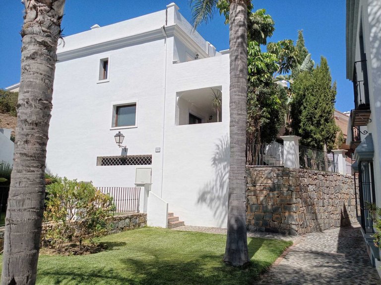 Town House for Sale in Estepona Malaga 16
