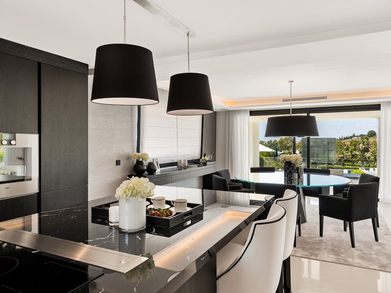 Villa for Sale in Nueva Andalucia Malaga 30