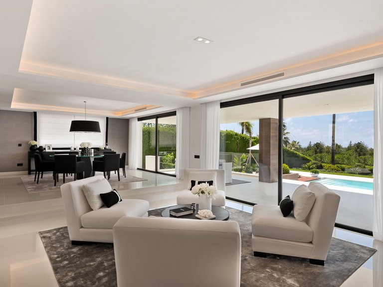 Villa for Sale in Nueva Andalucia Malaga 5