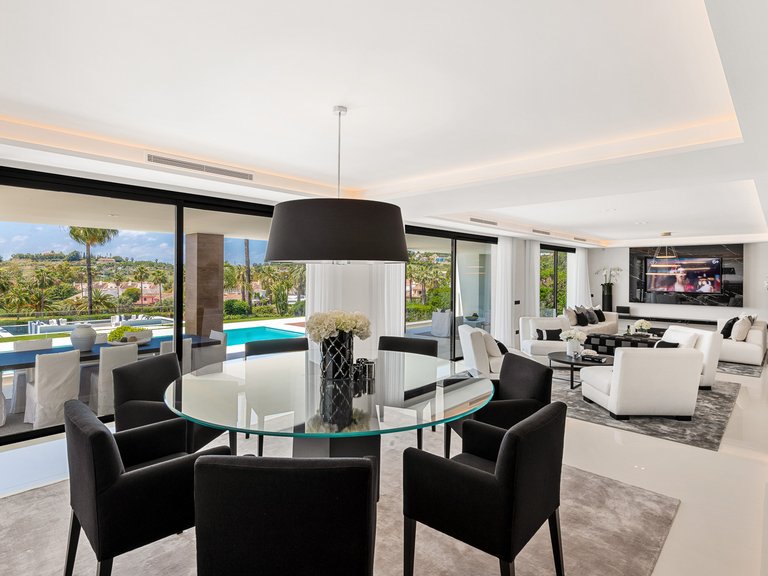 Villa for Sale in Nueva Andalucia Malaga 10