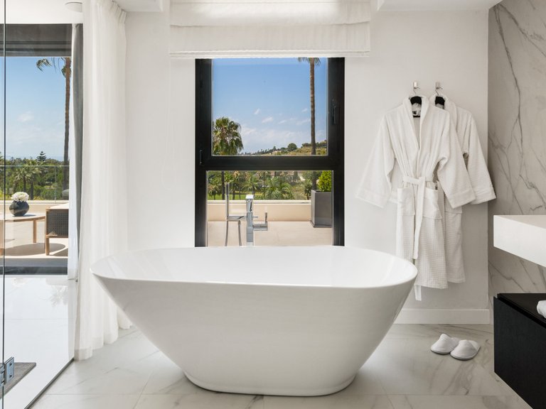 Villa for Sale in Nueva Andalucia Malaga 26