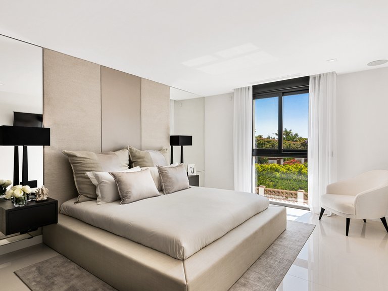 Villa for Sale in Nueva Andalucia Malaga 19