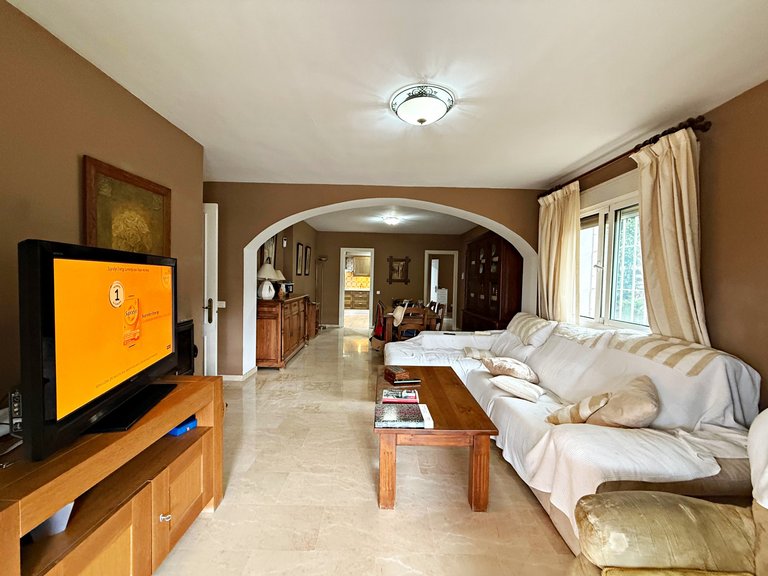 Apartment for Sale in Nueva Andalucia Malaga 1