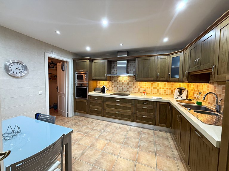 Apartment for Sale in Nueva Andalucia Malaga 3