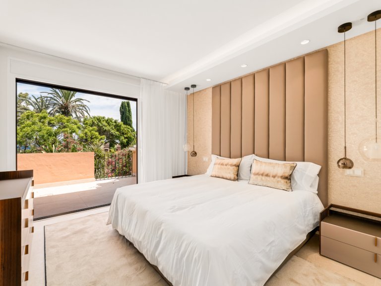Town House for Sale in Estepona Malaga 7