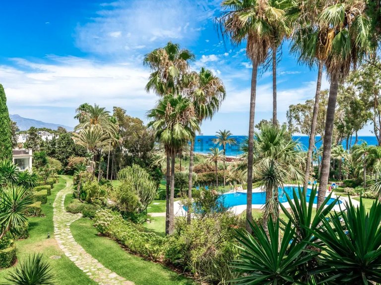 Town House for Sale in Estepona Malaga 9