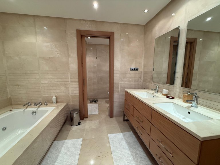 Apartment for Rent in Marbella Golden Mile Malaga 19