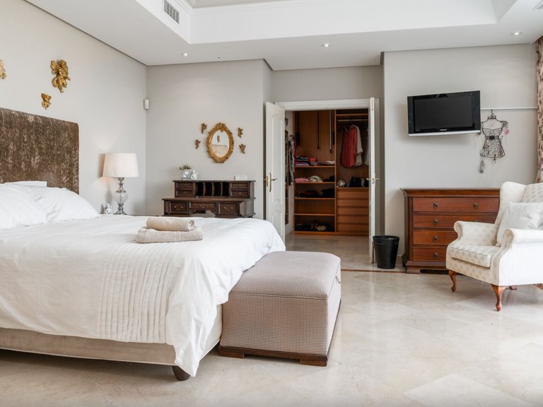 Villa for Sale in Nueva Andalucia Malaga 20