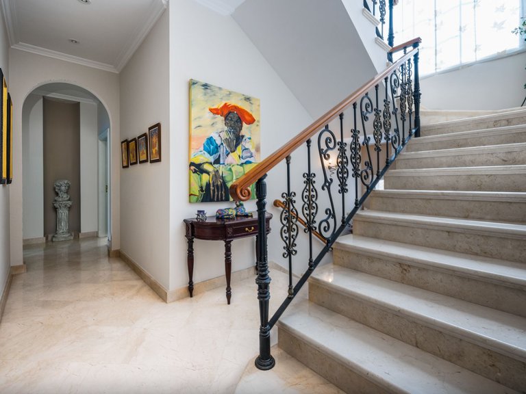 Villa for Sale in Nueva Andalucia Malaga 19