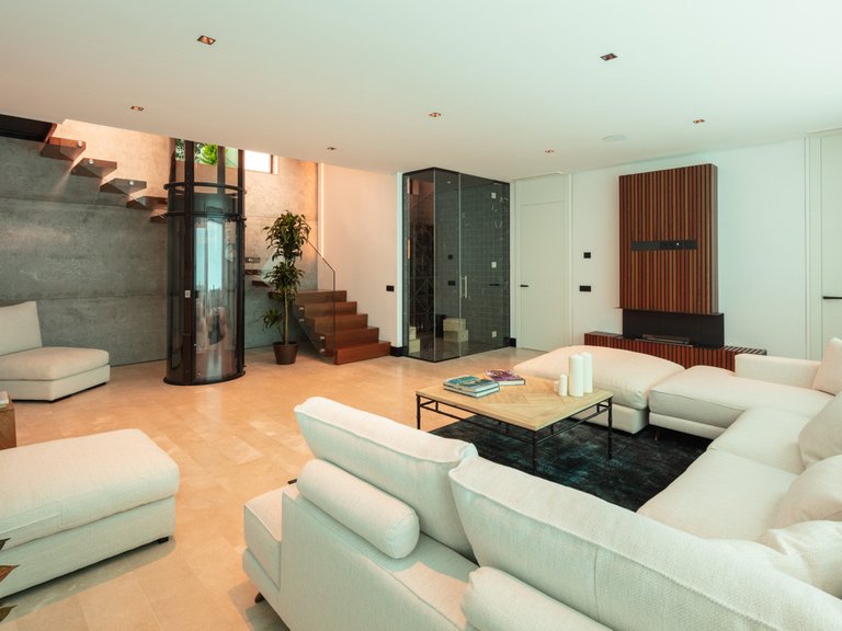 Villa for Sale in Marbella Golden Mile Malaga 16