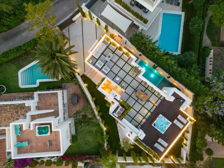 Villa for Sale in Marbella Golden Mile Malaga 28