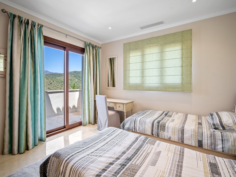 Villa for Sale in Benahavis Malaga 26