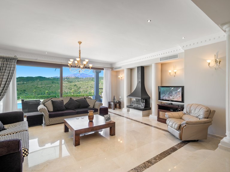 Villa for Sale in Benahavis Malaga 6