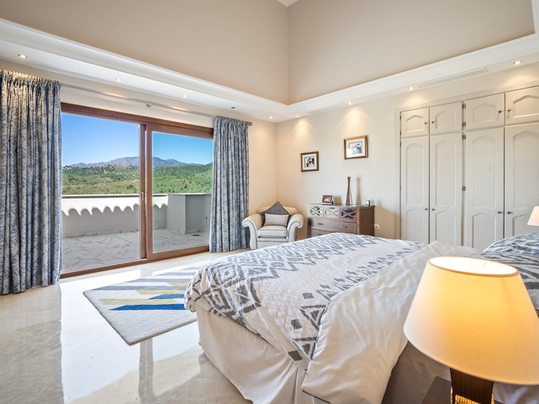 Villa for Sale in Benahavis Malaga 15