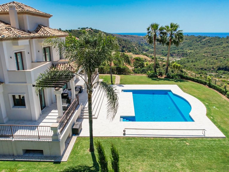 Villa for Sale in Benahavis Malaga 2