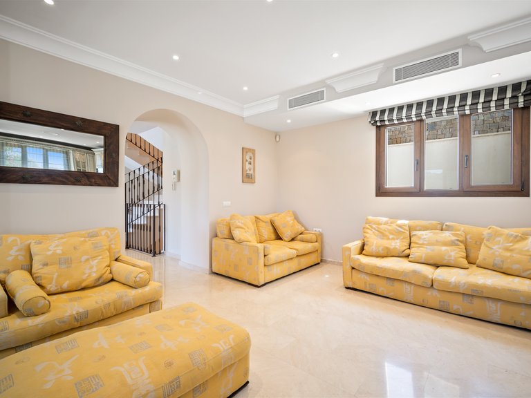 Villa for Sale in Benahavis Malaga 13