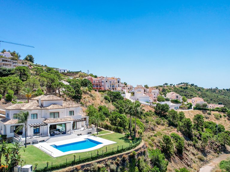 Villa for Sale in Benahavis Malaga 5