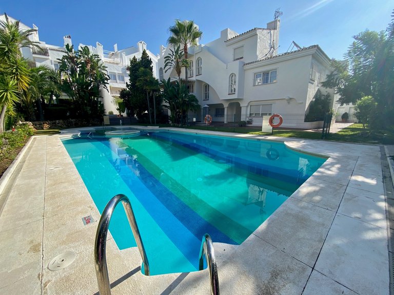 Apartment for Sale in Marbella Golden Mile Malaga 1