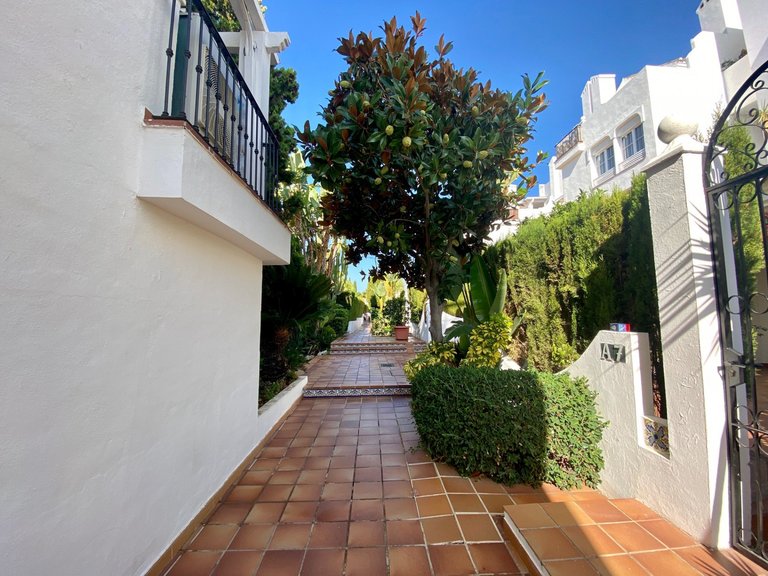 Apartment for Sale in Marbella Golden Mile Malaga 24