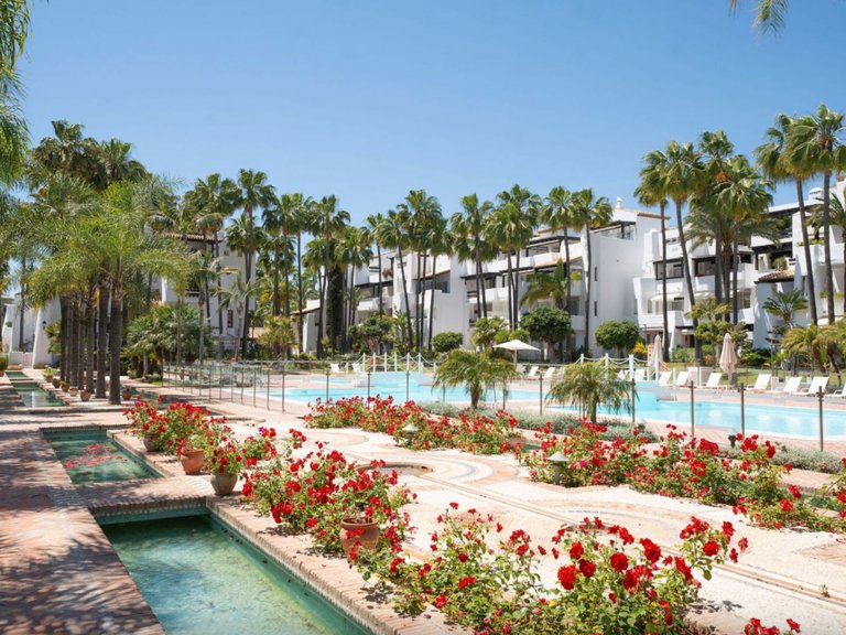Apartment for Sale in Marbella Golden Mile Malaga 23