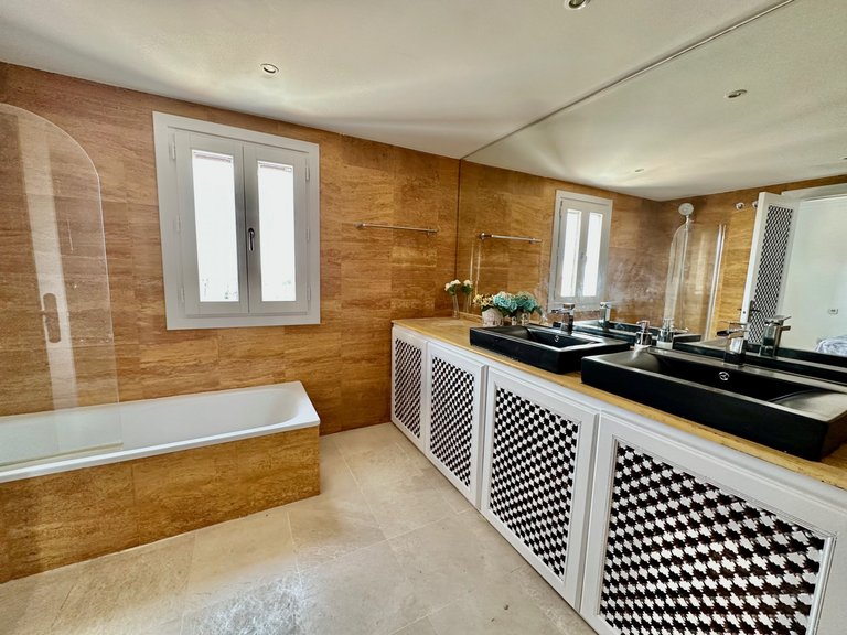 Town House for Sale in Marbella Golden Mile Malaga 32